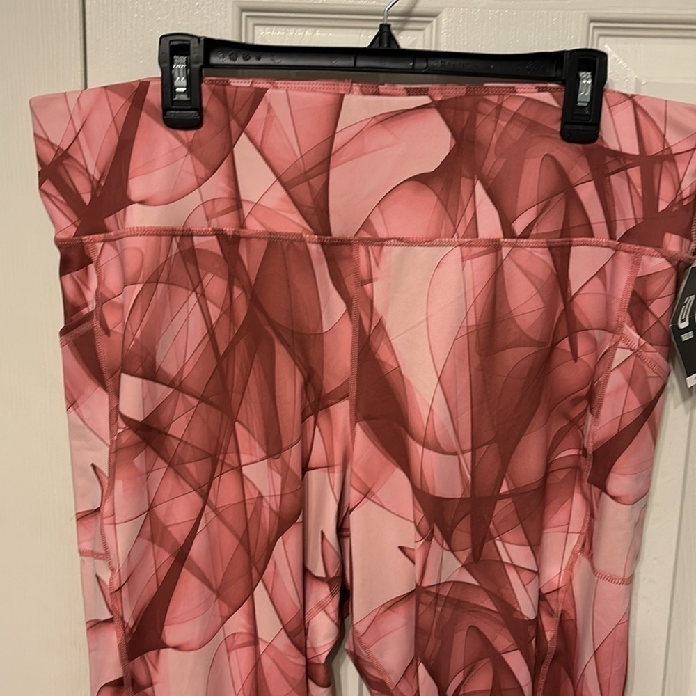 Ideology 7/8 Length Plus Size Leggings - Picture 2 of 8